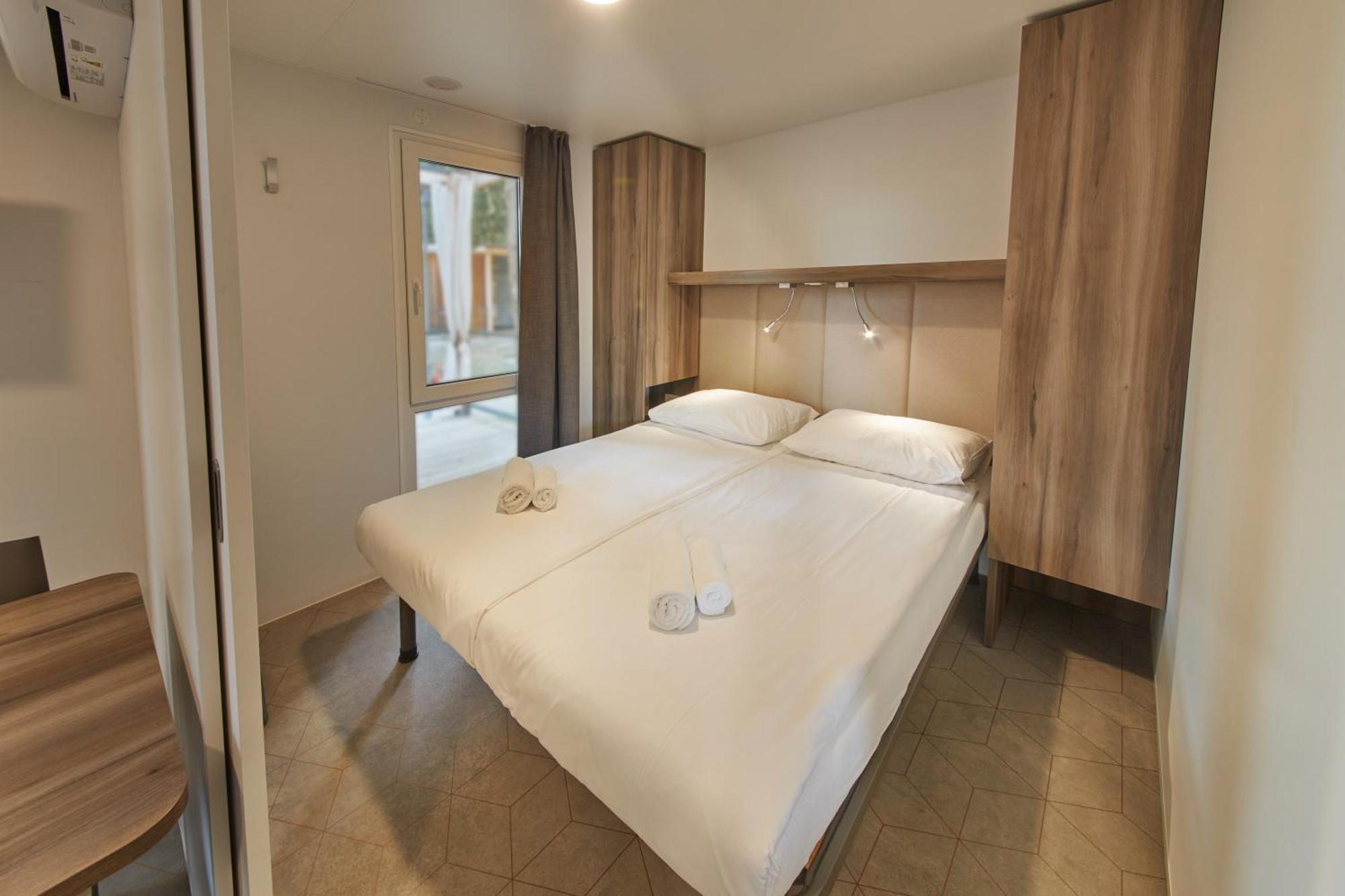 Premium Mobile Homes - Hotel & Resort Adria Ankaran Eksteriør bilde